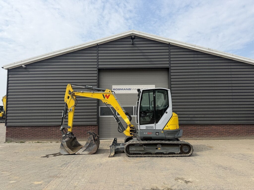 Neuson EZ50 rupsgraafmachine €835 LEASE - AIRCO sloop sort, Articles professionnels, Machines & Construction | Grues & Excavatrices