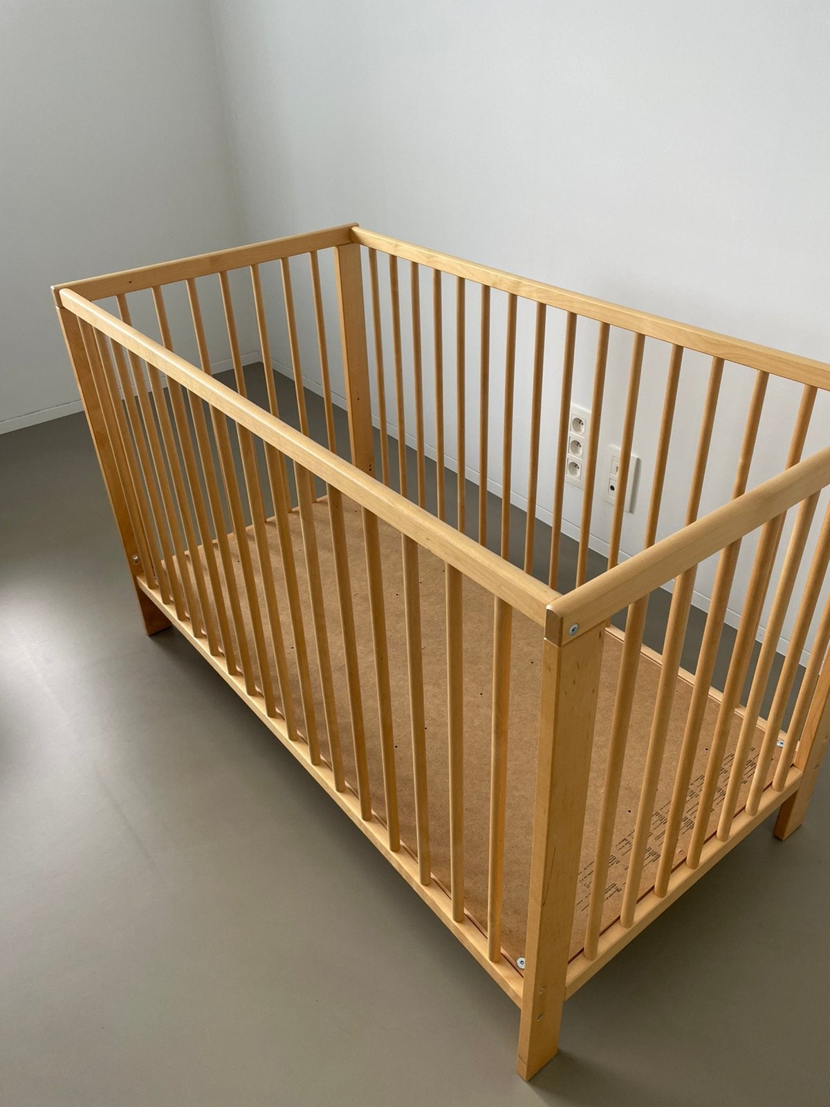 Kinderbedje, Enlèvement, Comme neuf