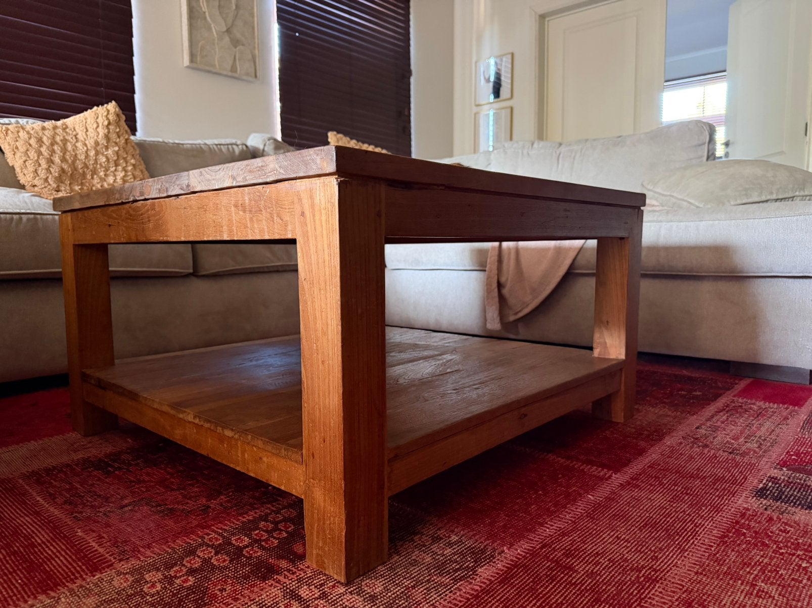 Salontafel 8080 in massief teak-stevig en goed onderhouden, Huis en Inrichting, Ophalen, Gebruikt
