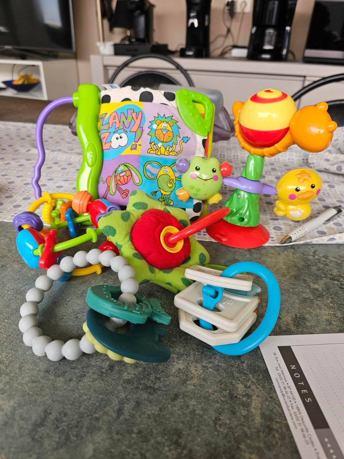 Lot babyspeelgoed, Ophalen