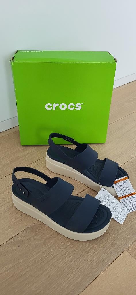 Crocs Brooklyn Low Wedge (Nieuw!), Kleding | Dames, Blauw, Nieuw, Sandalen of Muiltjes, Ophalen of Verzenden