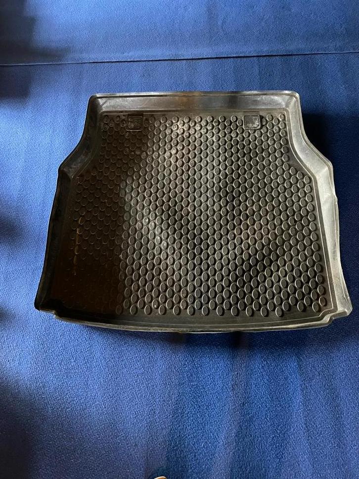 Rubber koffermat Toyota Landcruiser, Ophalen, Zo goed als nieuw