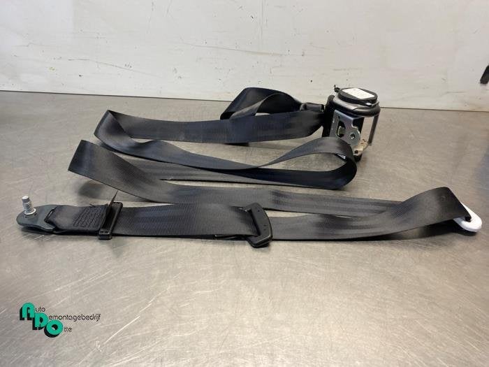 Ceinture de sécurité avant droite d'un Peugeot 208 (208 12, -, 3 mois de garantie, Utilisé, -