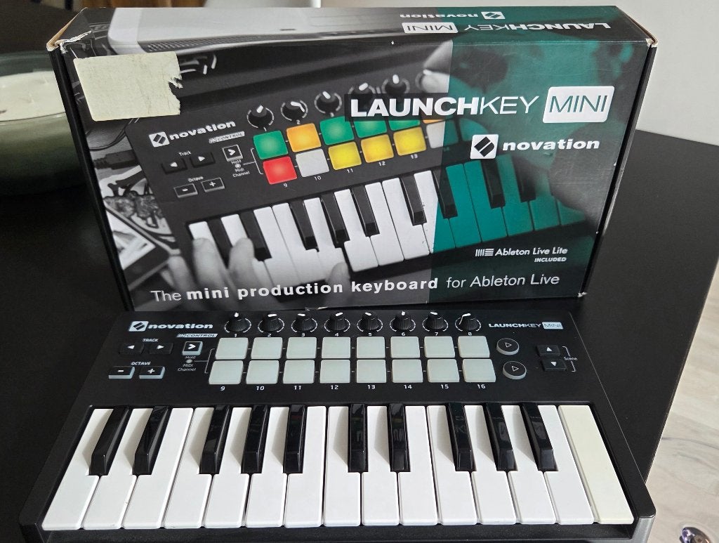 Clavier usb Novation Launchkey mini mk1, Muziek en Instrumenten, Ophalen of Verzenden, Zo goed als nieuw