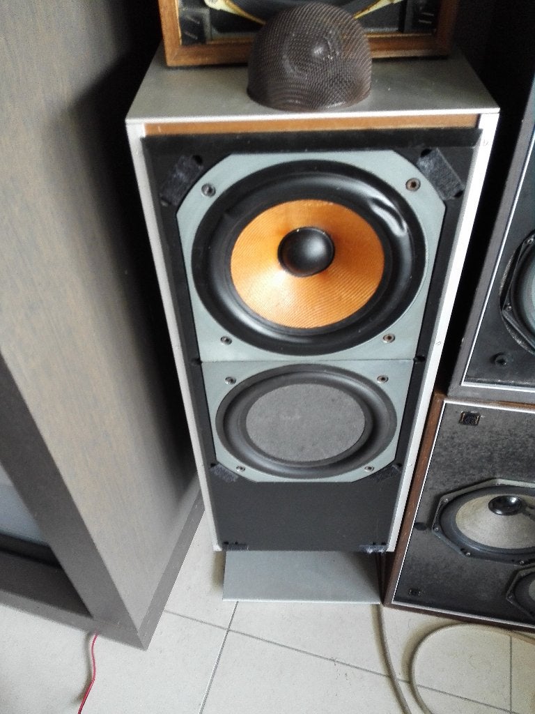 B&W DM7 in goede staat, Enlèvement, Utilisé, Bowers & Wilkins (B&W), Haut-parleurs Frontaux, Arrière ou Stéréo