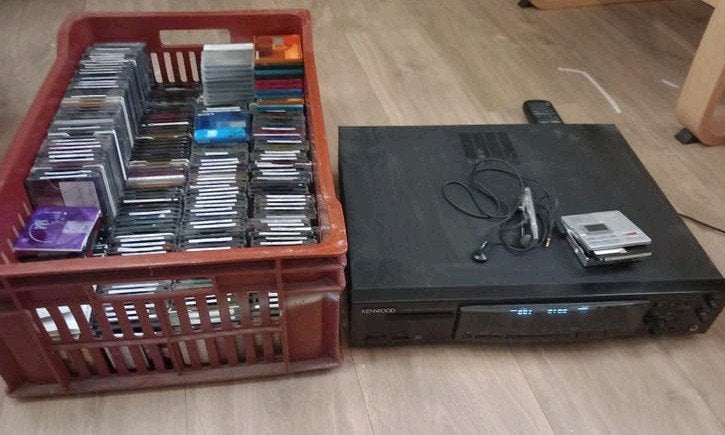 2 minidisc-spelers + 300 md's + 19 nieuwe md's, Audio, Tv en Foto, Walkmans, Discmans en Minidiscspelers, Ophalen, Walkman