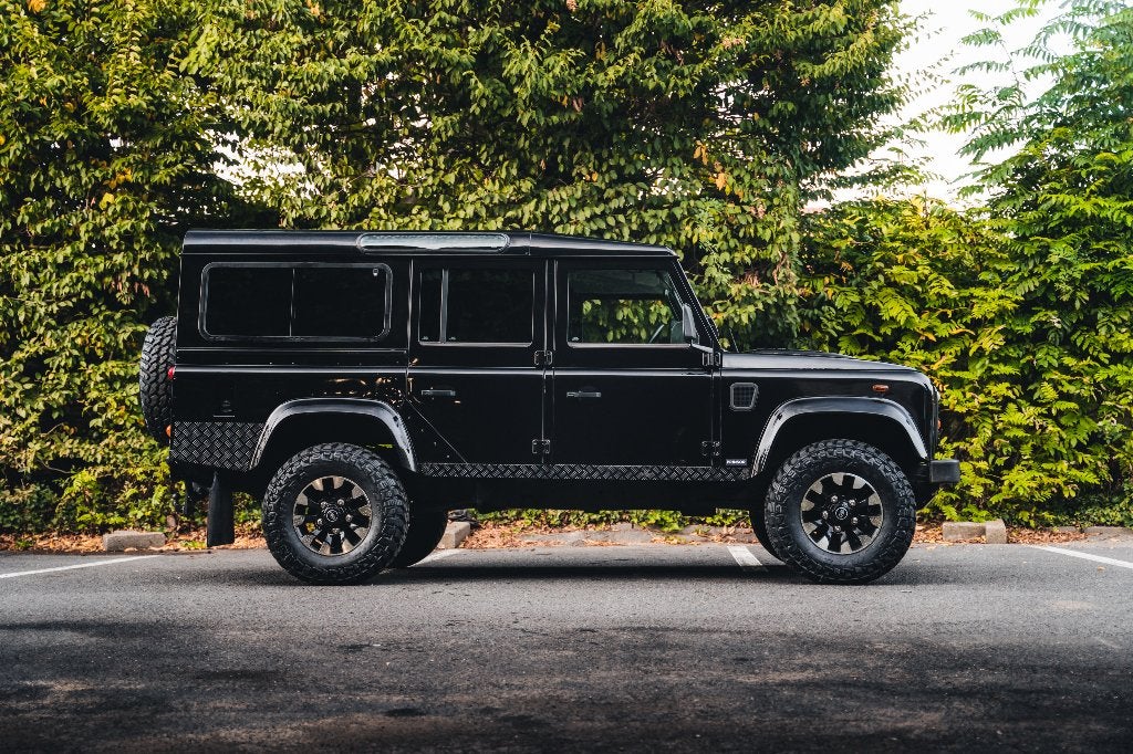 Land Rover Defender 110//NOIR COMPLET, Autos, 90 kW, Achat, Entreprise, Garantie prolongée
