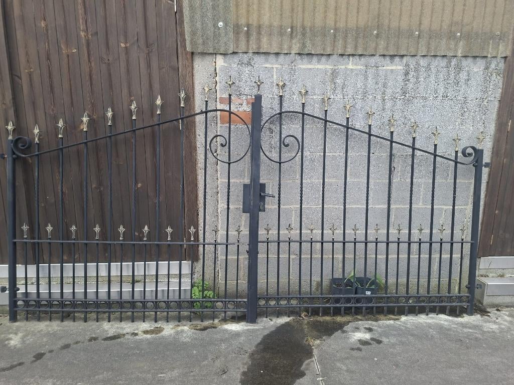 smeedijzeren hek, Ophalen, Gebruikt
