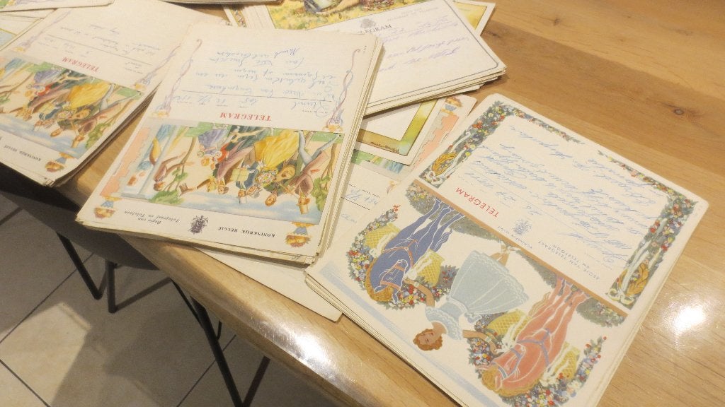200  oude telegrams,3000 tal oude doodsprentjes van  opwijk, Verzamelen, Ophalen of Verzenden, Gebruikt