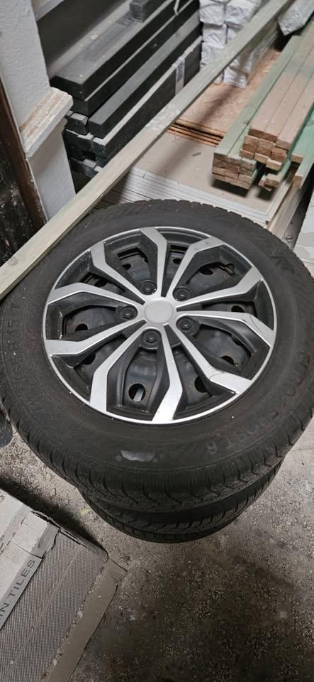 Jeu roues et pneus hiver 185 / 65 R 15 T, Autos : Pièces & Accessoires, Pneus & Jantes, 15 pouces, Pneus hiver, Véhicule de tourisme