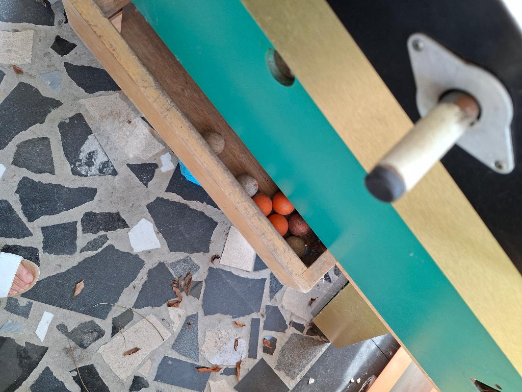 Kickertafel, Ophalen, Gebruikt