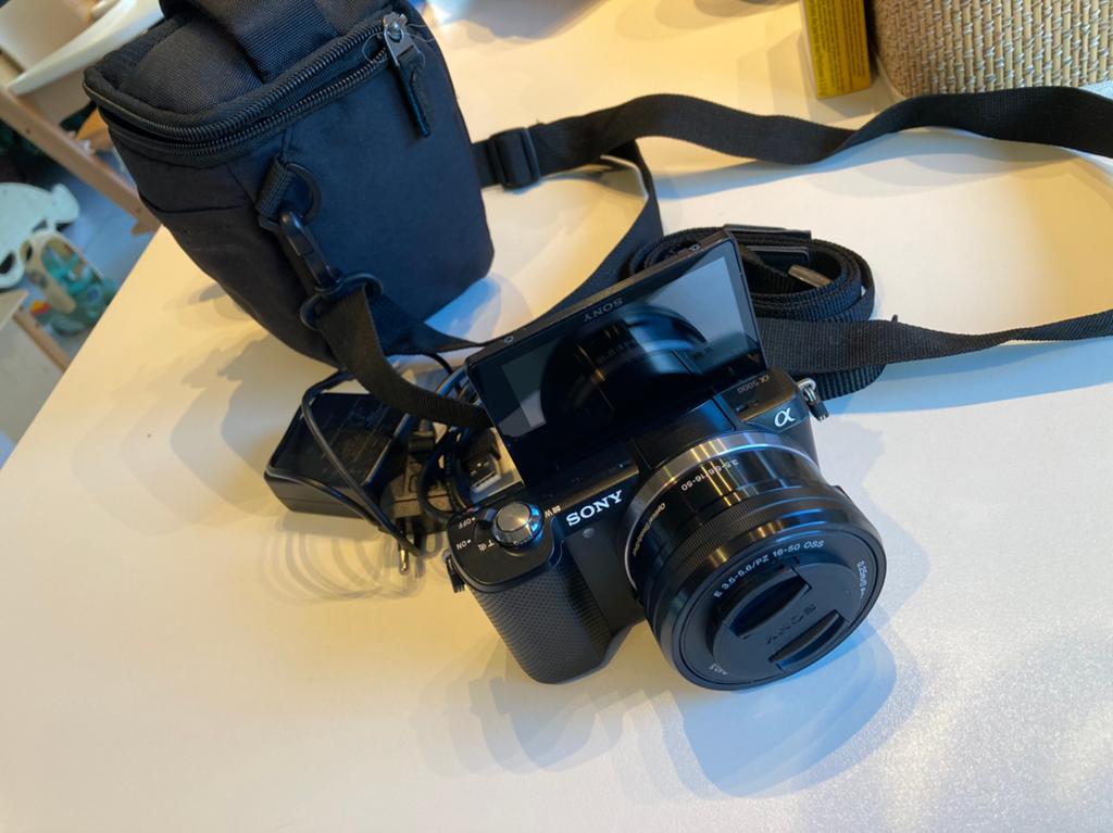 Sony alfa 5000, TV, Hi-fi & Vidéo, Enlèvement, Comme neuf, Sony
