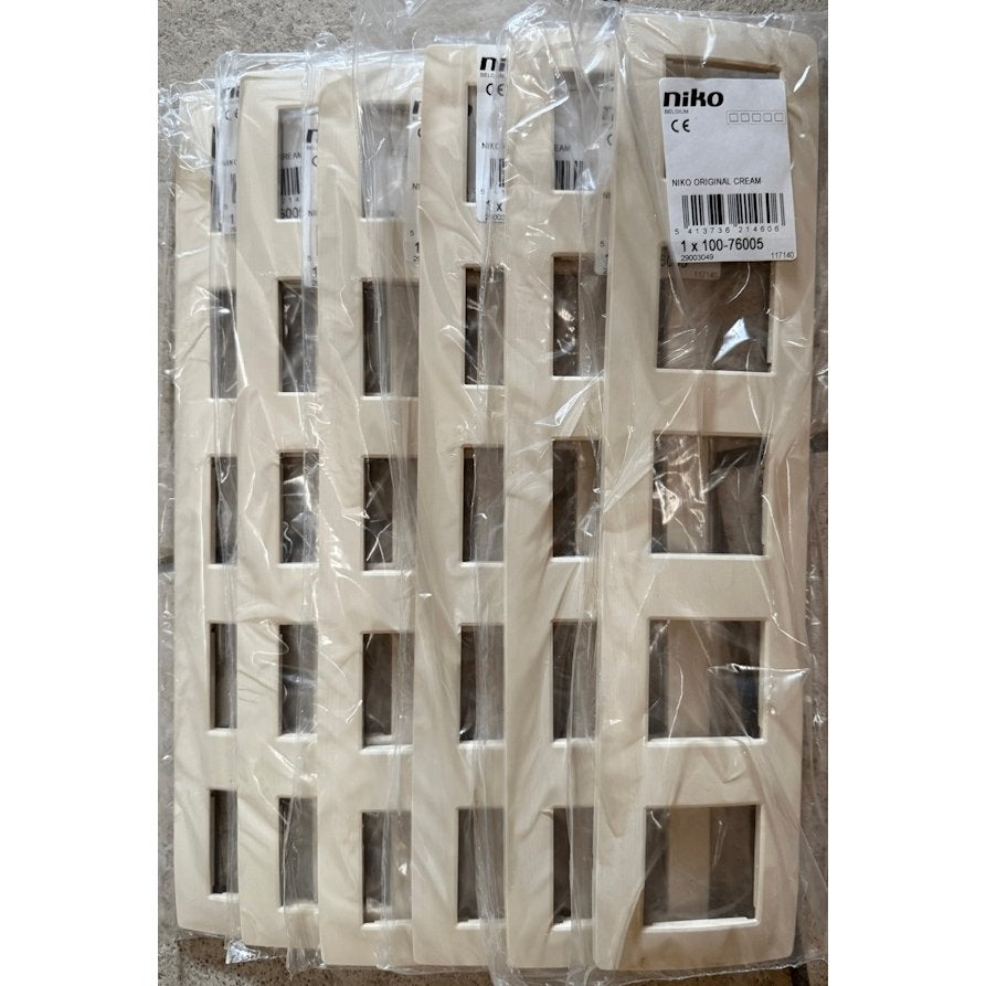 6x Niko 5-voudig afdekraam original cream 100-76005, Doe-het-zelf en Bouw, Elektriciteit en Kabels, Ophalen, Nieuw, Stopcontact