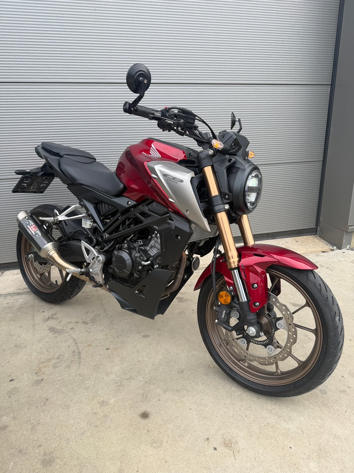 Honda CB125R 2021 - 3900 km Pot Yoshimura EN PARFAIT ÉTAT, Particulier, Naked bike, ABS