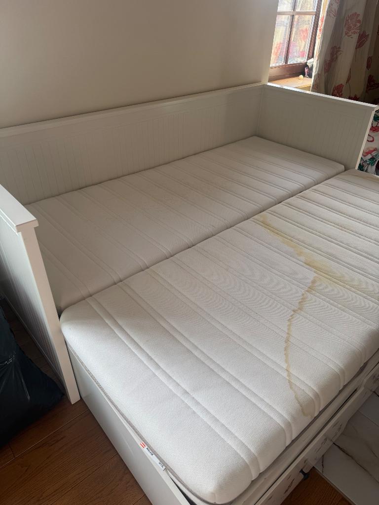Lit, Matelas, 85 à 100 cm, Enlèvement, 180 cm ou plus