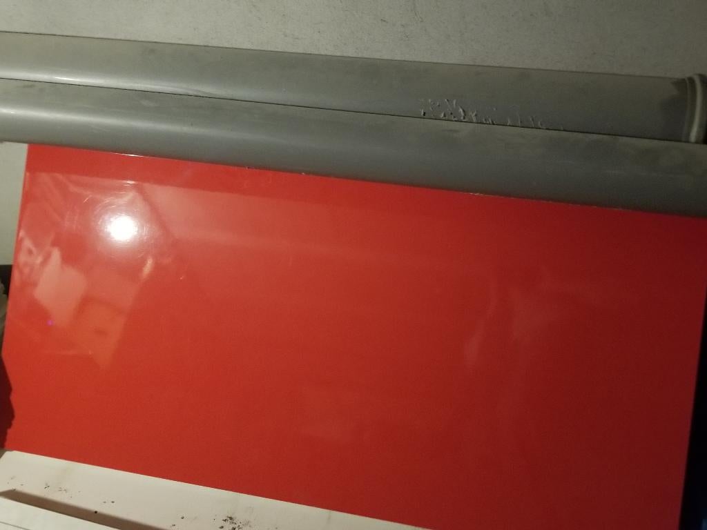 Ikea Linnmon rode bureau met verstelbare poten, Huis en Inrichting, Ophalen, In hoogte verstelbaar, Zo goed als nieuw