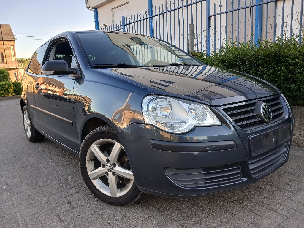 VOLKSWAGEN POLO/1400cc BENZINE/AIRCO/GEKEURD/GARANTIE, Auto's, Volkswagen, Bedrijf, Grijs, Euro 4, Zilver of Grijs