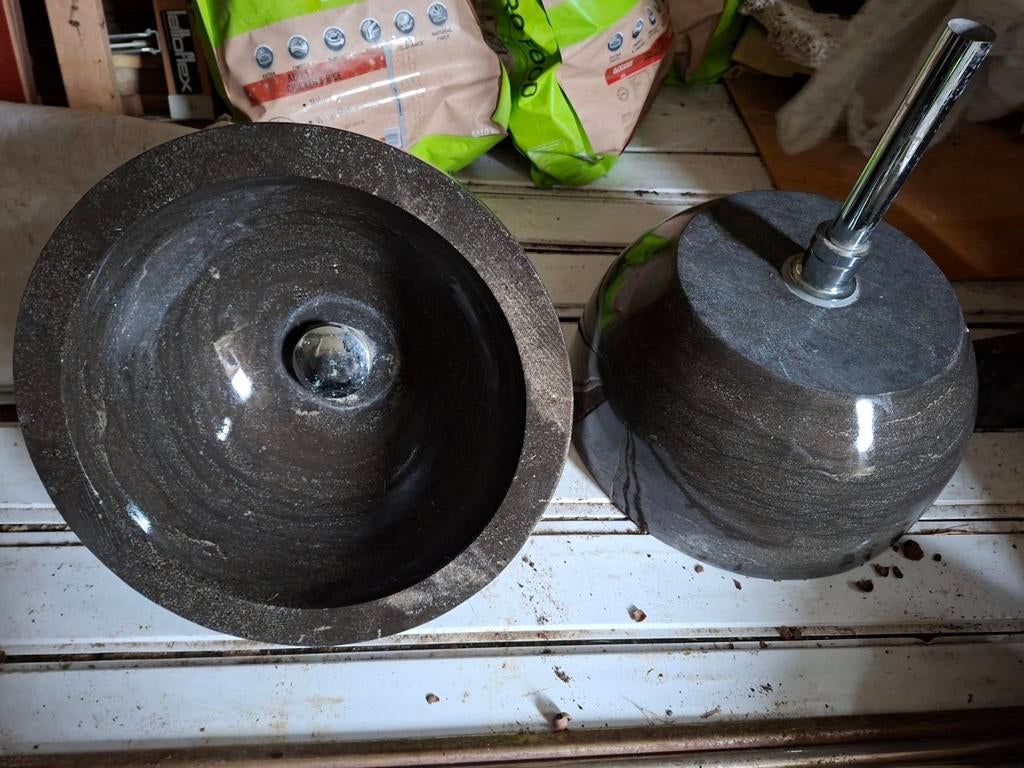 2x Lavabo natuursteen, Doe-het-zelf en Bouw, Ophalen