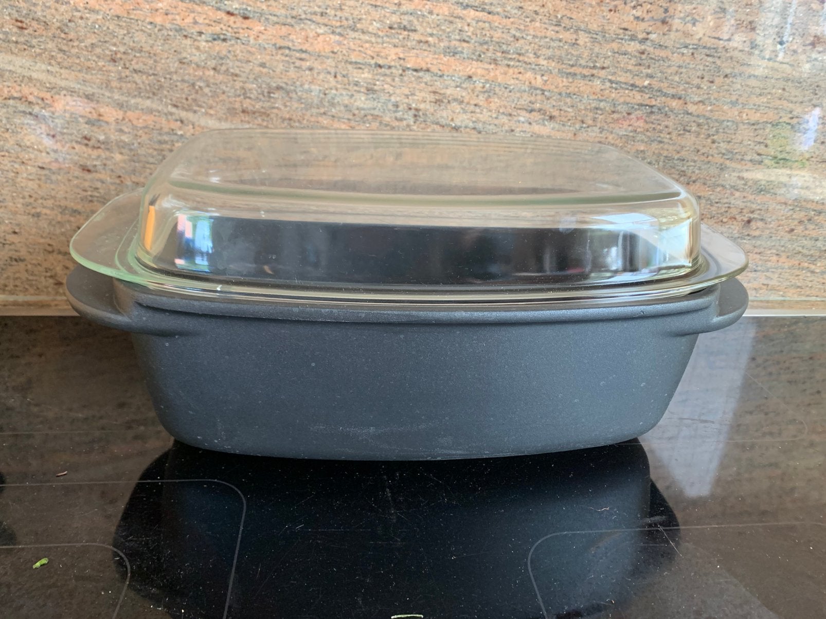 Braad pan slede met pyrex deksel Stove Guss als nieuw, Ophalen of Verzenden, Zo goed als nieuw