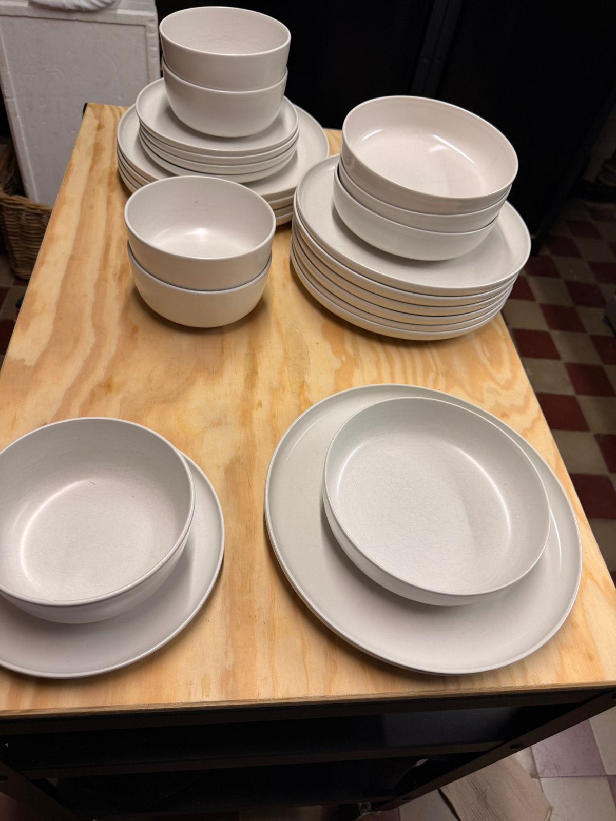 Mooi modern servies – 24 stuks, Ophalen, Gebruikt, Bord(en), Modern