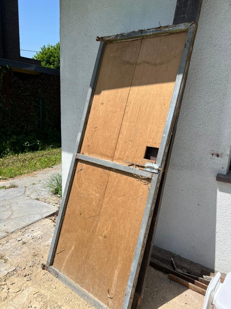 Buitendeur te geef, Doe-het-zelf en Bouw, Deuren en Vliegenramen, Ophalen, Zo goed als nieuw