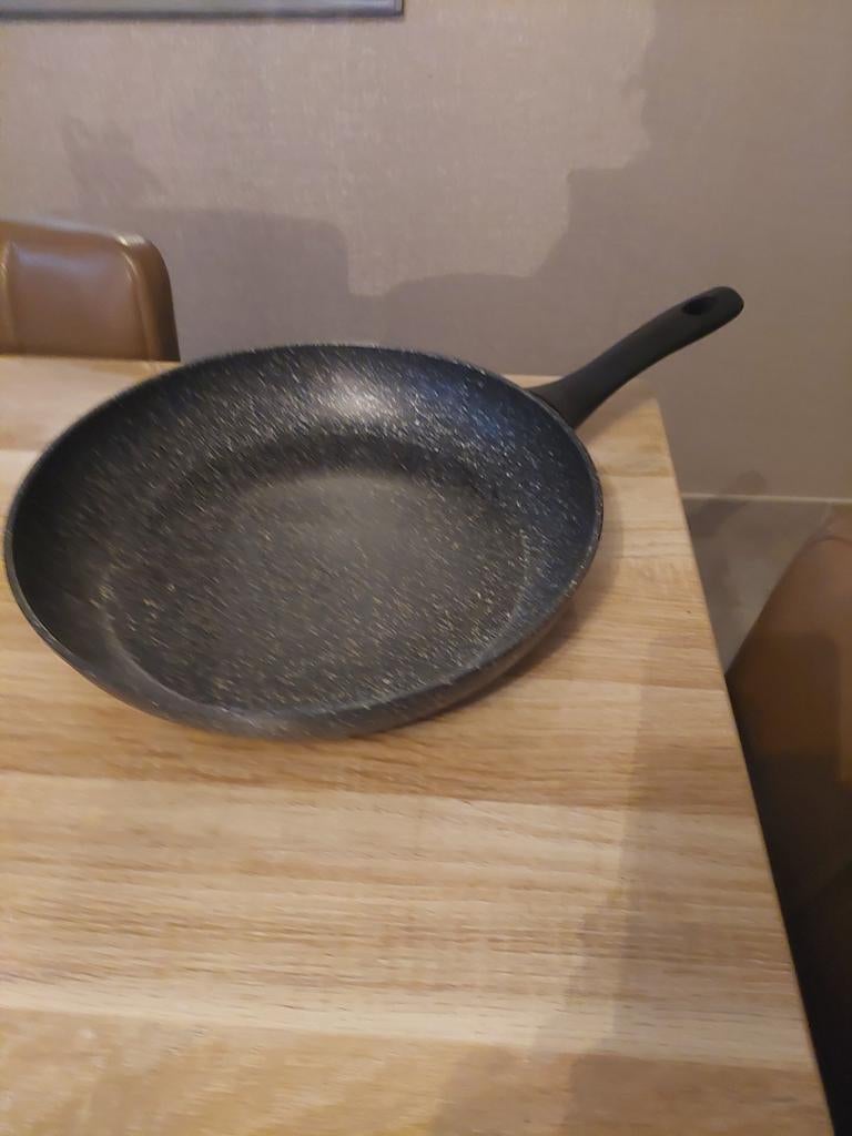 Grote pan 32 cm, Ophalen