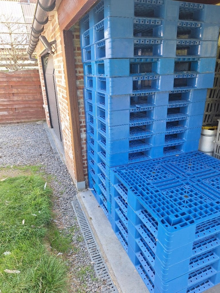 palettes en plastique, Enlèvement
