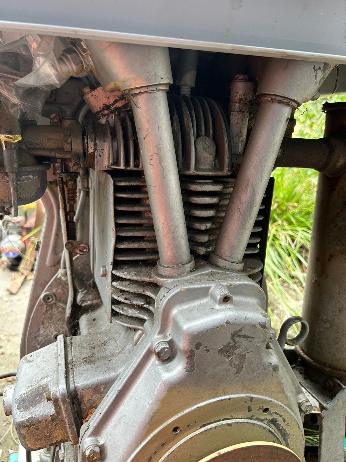Bernard moteur W112 uit de schuur, Enlèvement