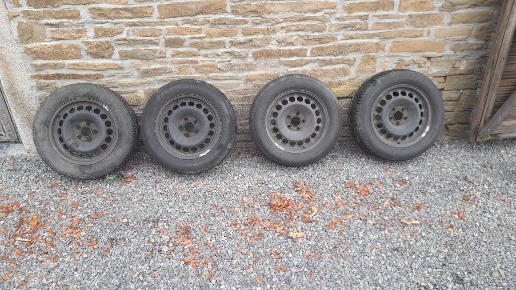 Pneus hiver Kleber Krisalp 225/55/R16, Pneus hiver, 255 mm, 16 pouces, Véhicule de tourisme