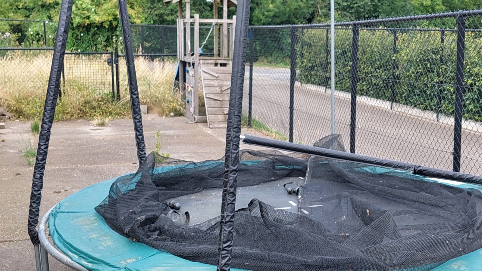 Retrait gratuit à Bilzen : trampoline 300 cm, Enfants & Bébés, Enlèvement, Utilisé