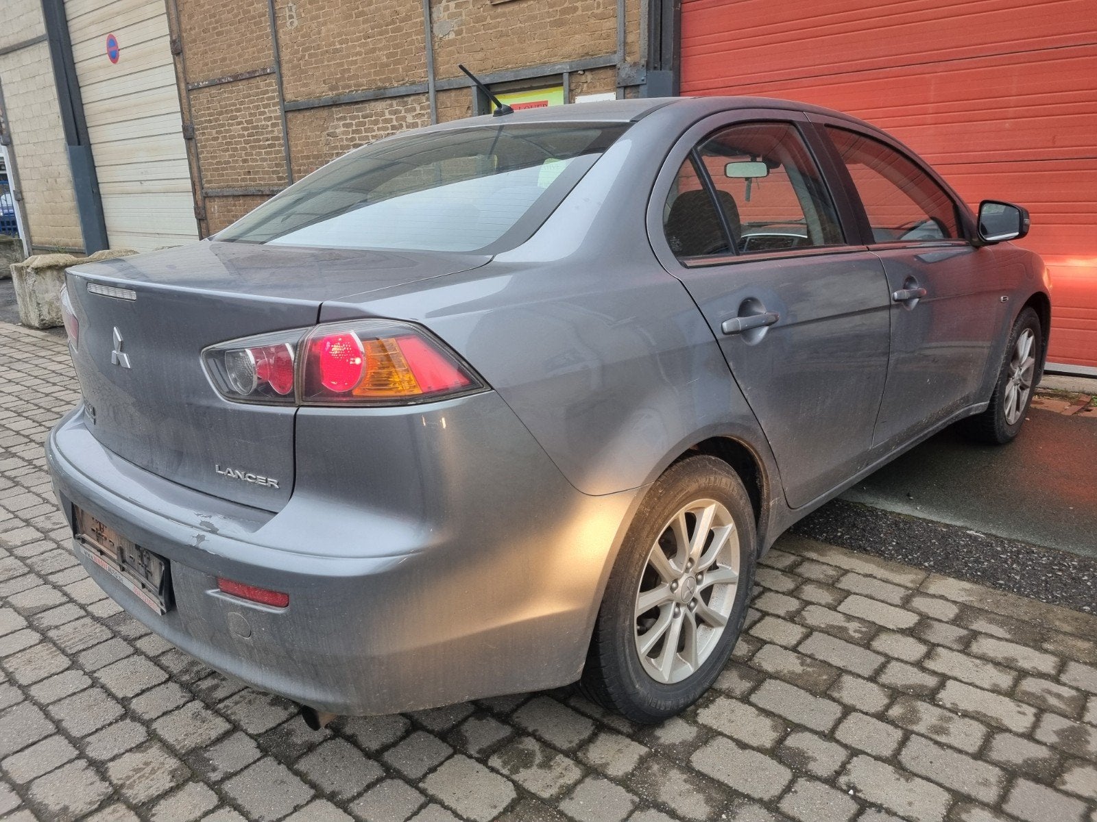 MITSUBISHI LANCER 1.6i 2015 AIRCO 189515KM PRIJS 3000 EURO, Euro 5, Bedrijf, 5 deurs, Zilver of Grijs