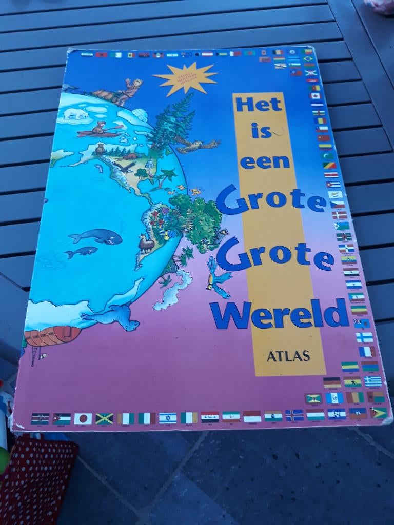 de grote wereldatlas het is een grote wereld, Boeken, Atlassen en Landkaarten, Ophalen of Verzenden, Wereld