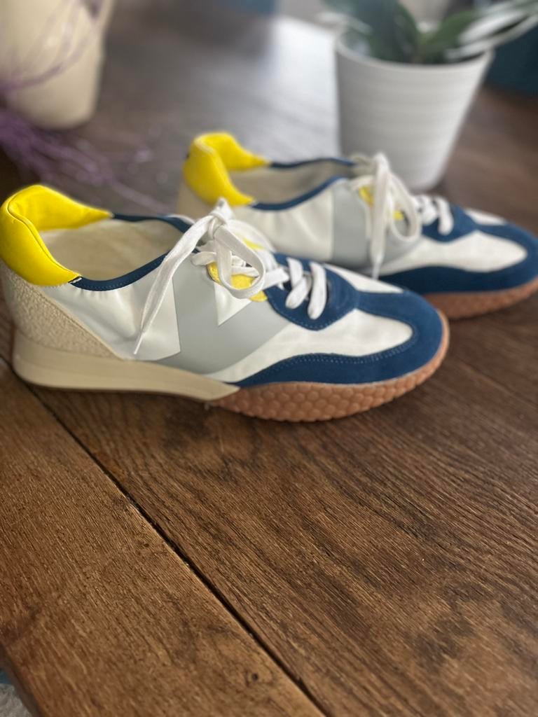 Chaussures Kah Noo 44 en très bon état, Enlèvement, Comme neuf, Chaussures