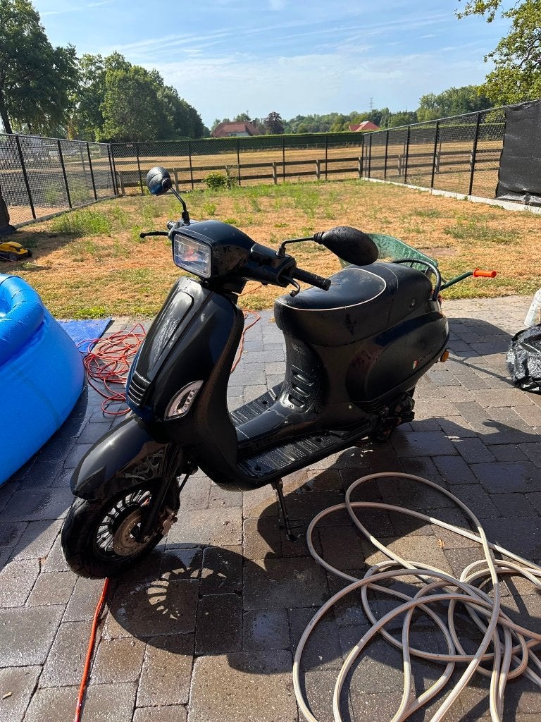 scooter Senzo Riva S, Fietsen en Brommers, Ophalen, Benzine