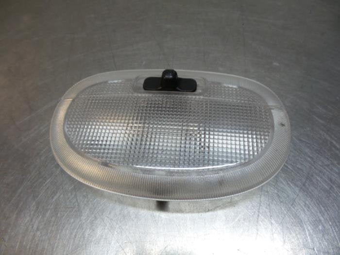 Eclairage intérieur arrière d'un Mazda 2 (2 03-), -, Mazda, Utilisé, -