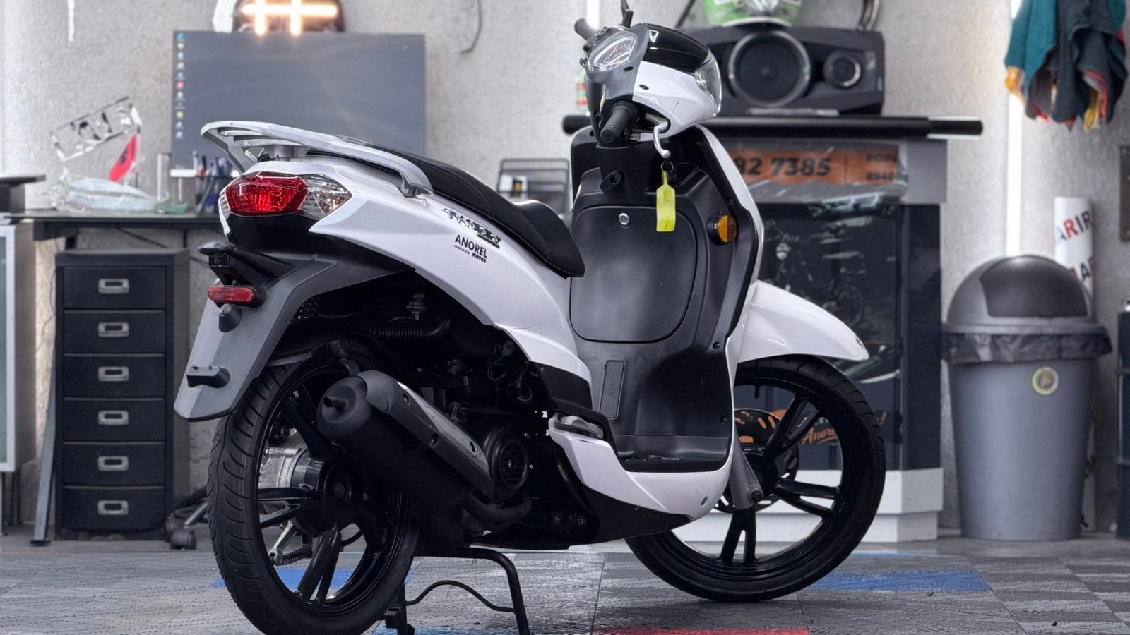 Peugeot  tweet rs  klasse A 3900km, Fietsen en Brommers, Ophalen