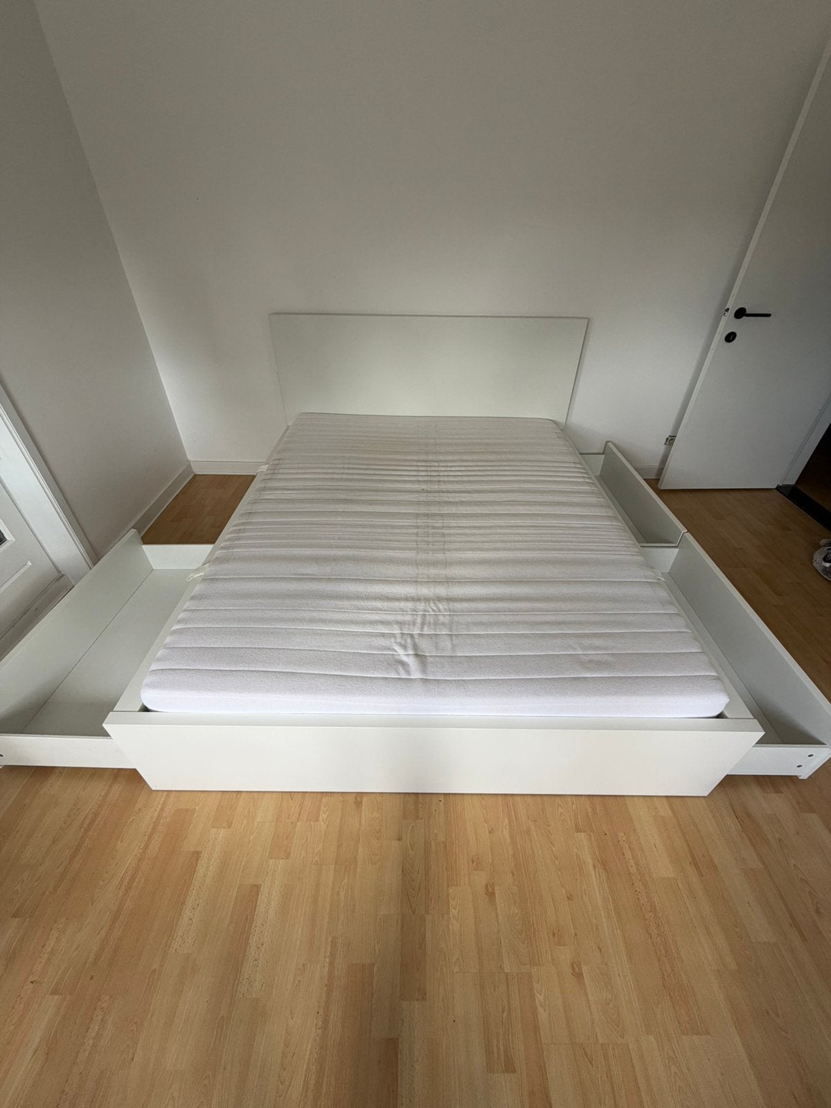 Wit bed met opberglades, lattenbodem en matras, Comme neuf, Enlèvement, 200 cm, Deux personnes