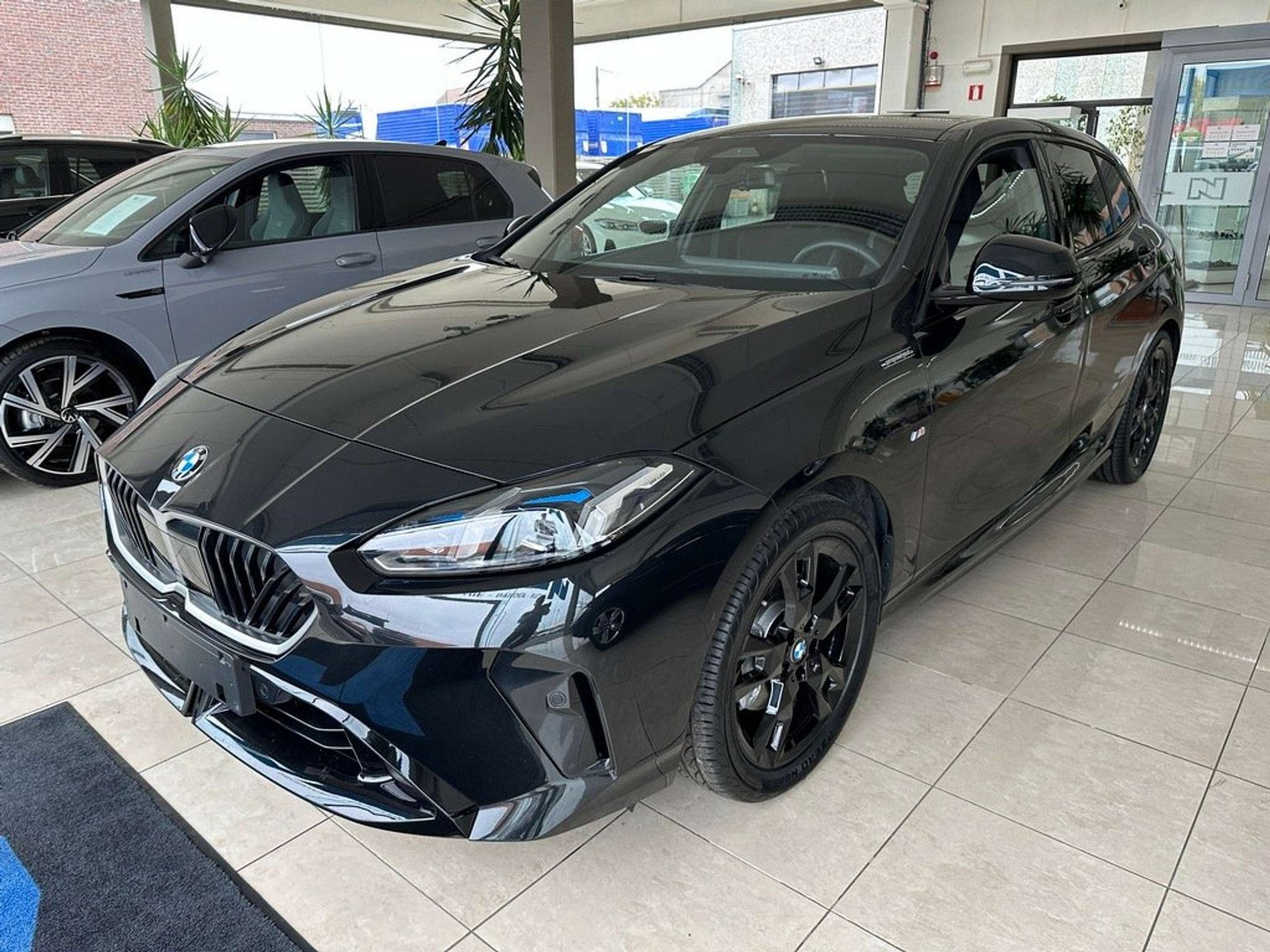 BMW 1 Serie 120 i M Sport | Camera | Harman Kardon | Automaa, Auto's, BMW, 1 Reeks, Gebruikt, Zwart, https://public.car-pass.be/vhr/afb6c872-d240-4bb0-b144-d7e80c08ab93