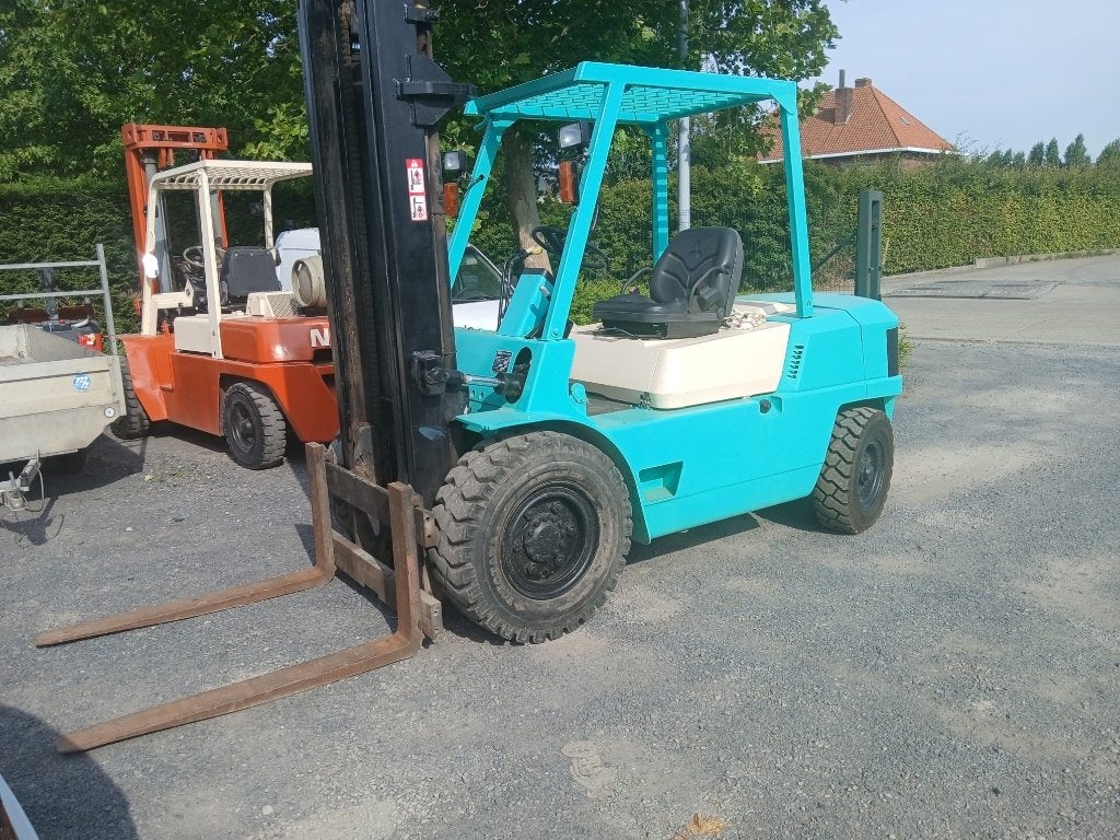 Mitsubishi FD40 – 4 T – 6.000H – Moteur Mitsubishi S6E, Articles professionnels, Machines & Construction | Chariots élévateurs & Transport interne