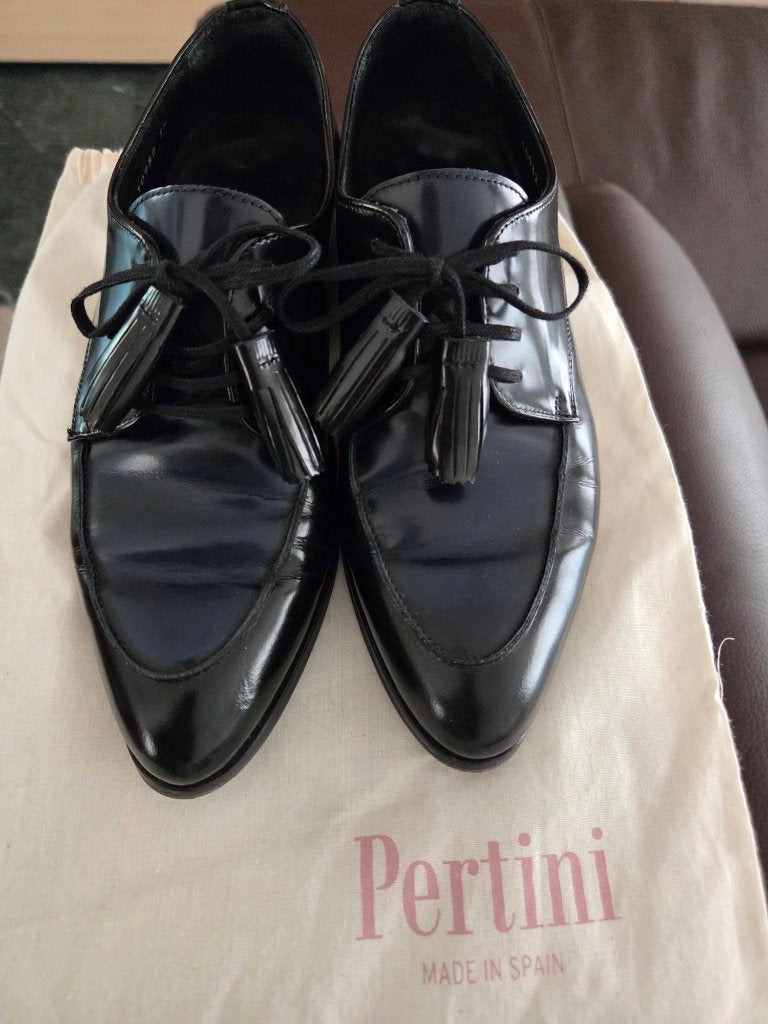 Nouveau : lacets Pertini - cuir spazzolato - noir et bleu 35, Pertini, Comme neuf, Enlèvement, Chaussures basses
