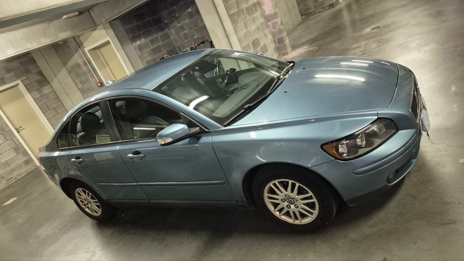 VOLVO S40 Benzine, Auto's, Voorwielaandrijving, 4 deurs, Zwart, 4 cilinders