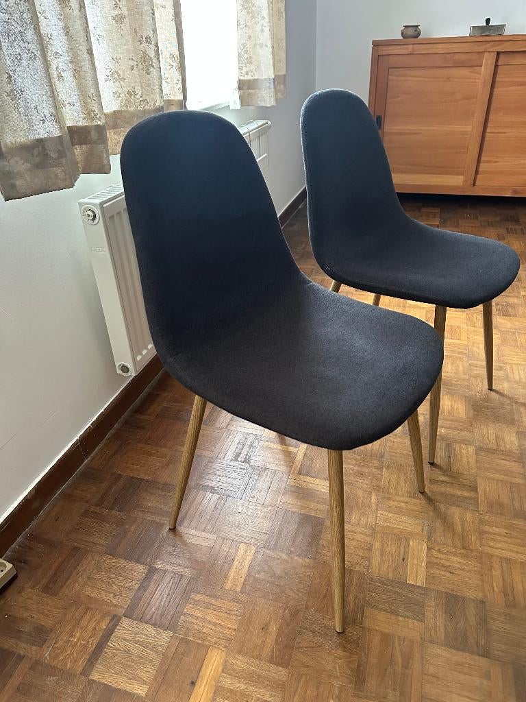 4 eetkamerstoelen, Ophalen, Zo goed als nieuw, Grijs, Vier