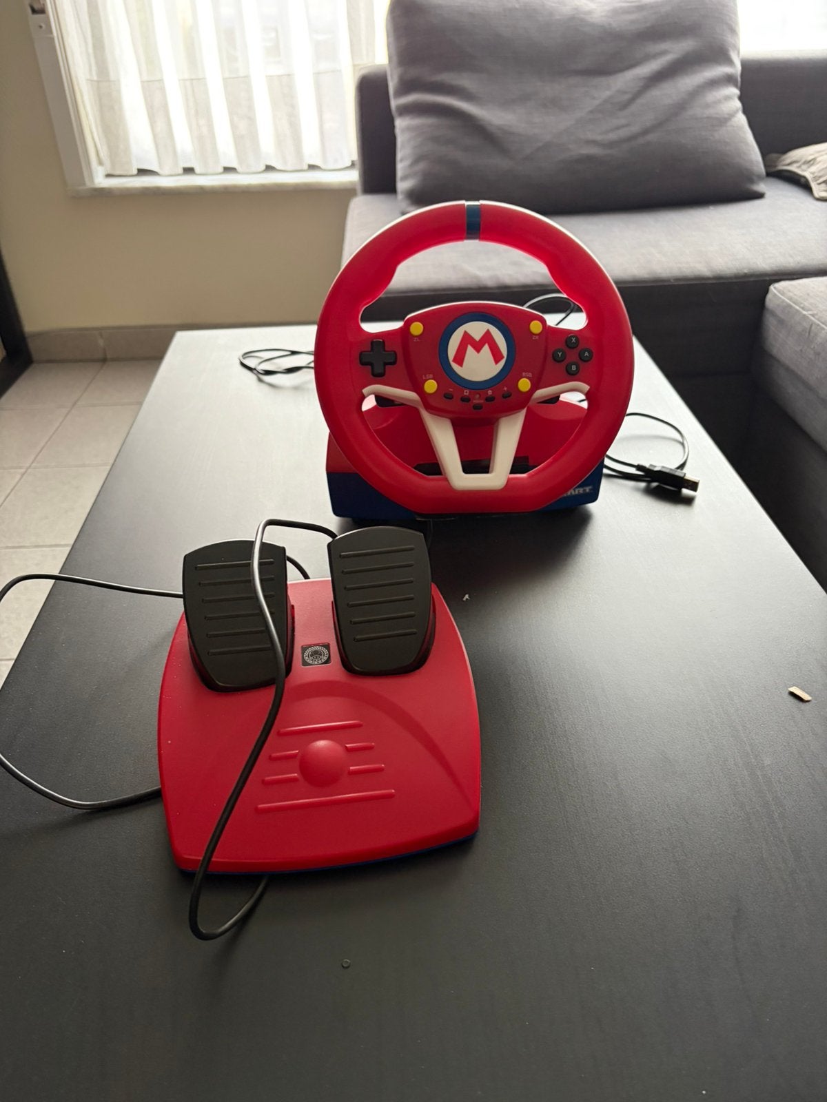 Mariokart stuur met pedalen te koop, Games en Spelcomputers, Ophalen, Zo goed als nieuw
