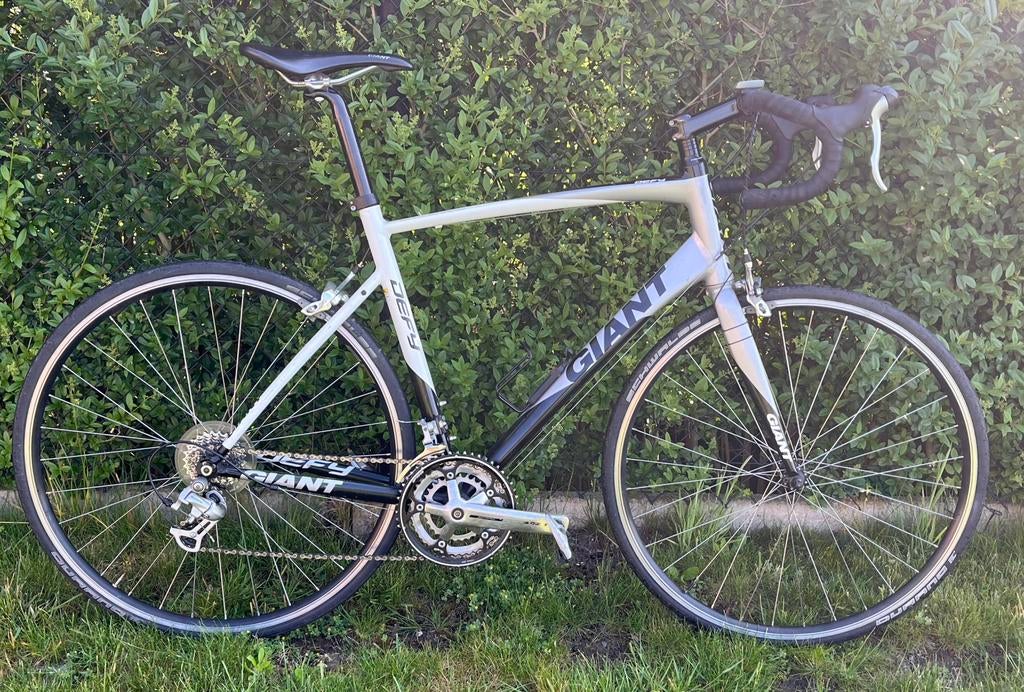 Racefiets Giant Defi L 56cm met fietscomputer, Fietsen en Brommers, Ophalen, Gebruikt, Aluminium, Giant