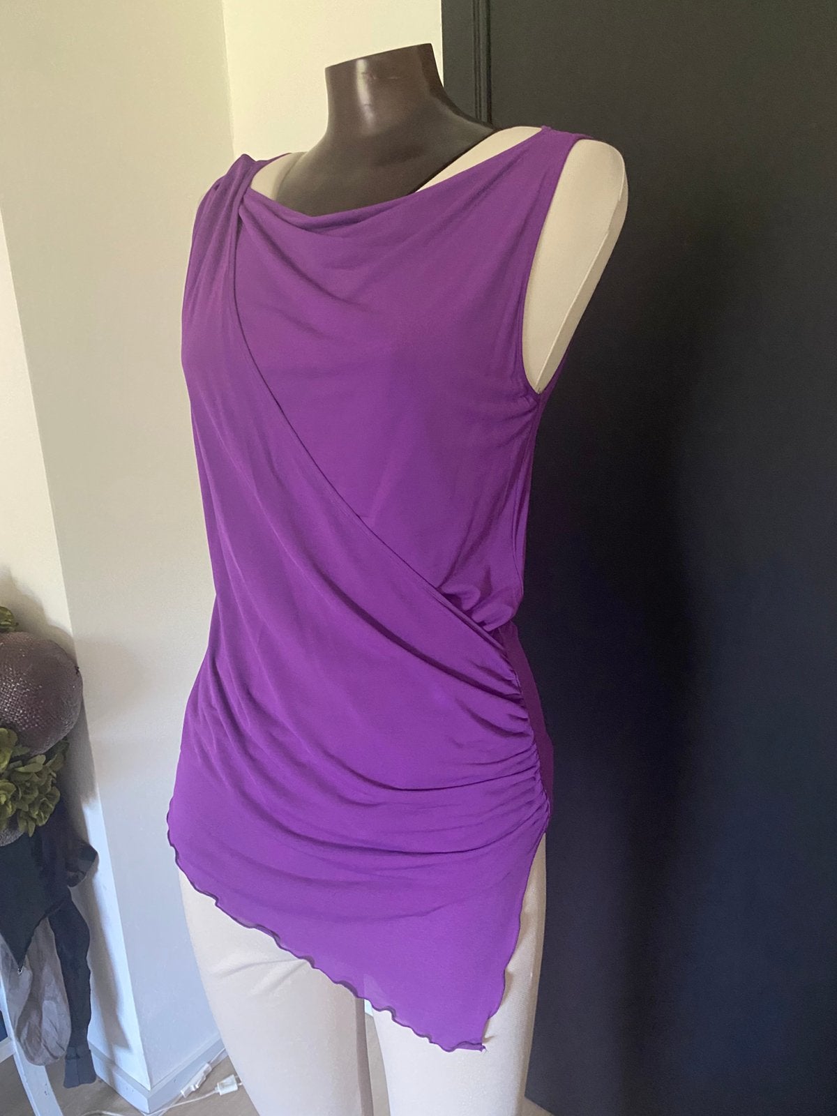 Top neuf sarah Pacini, Enlèvement ou Envoi, Neuf, Violet, Sans manches