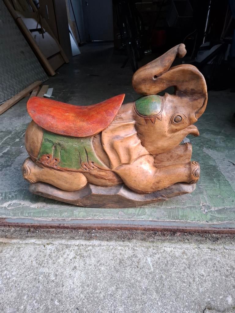 Houten uitgesneden schommel olifant, Antiek en Kunst, Ophalen