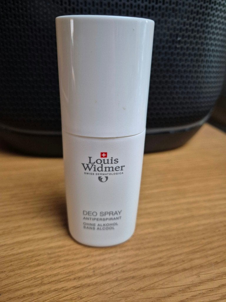 Louis widmer deo zonder parfum, Handtassen en Accessoires, Ophalen of Verzenden, Nieuw, Deodorant of Bodyspray