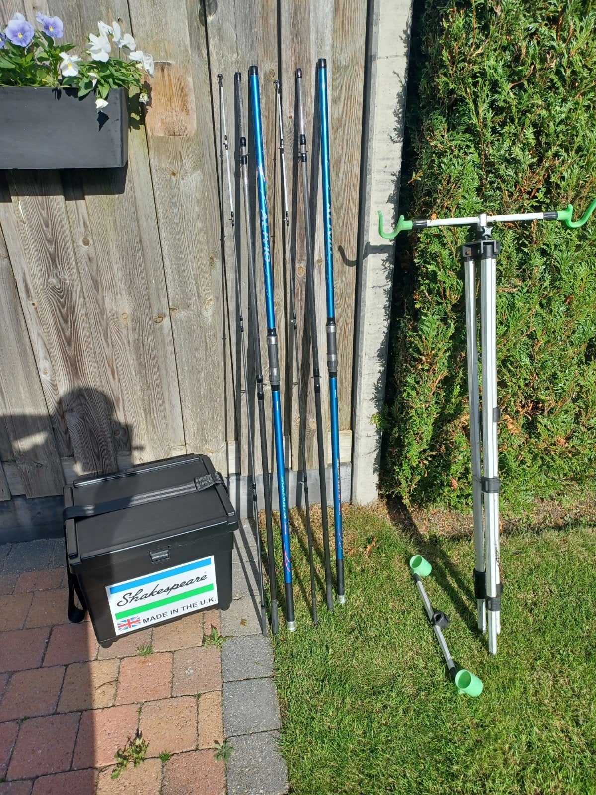 Shimano hengels, molens, driepootsteun, viskoffer enz, Enlèvement