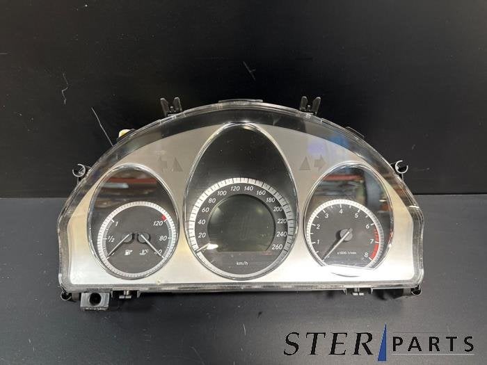 Compteur kilométrique KM d'un Mercedes C-Klasse, Autos : Pièces & Accessoires, 3 mois de garantie, Utilisé, -, -
