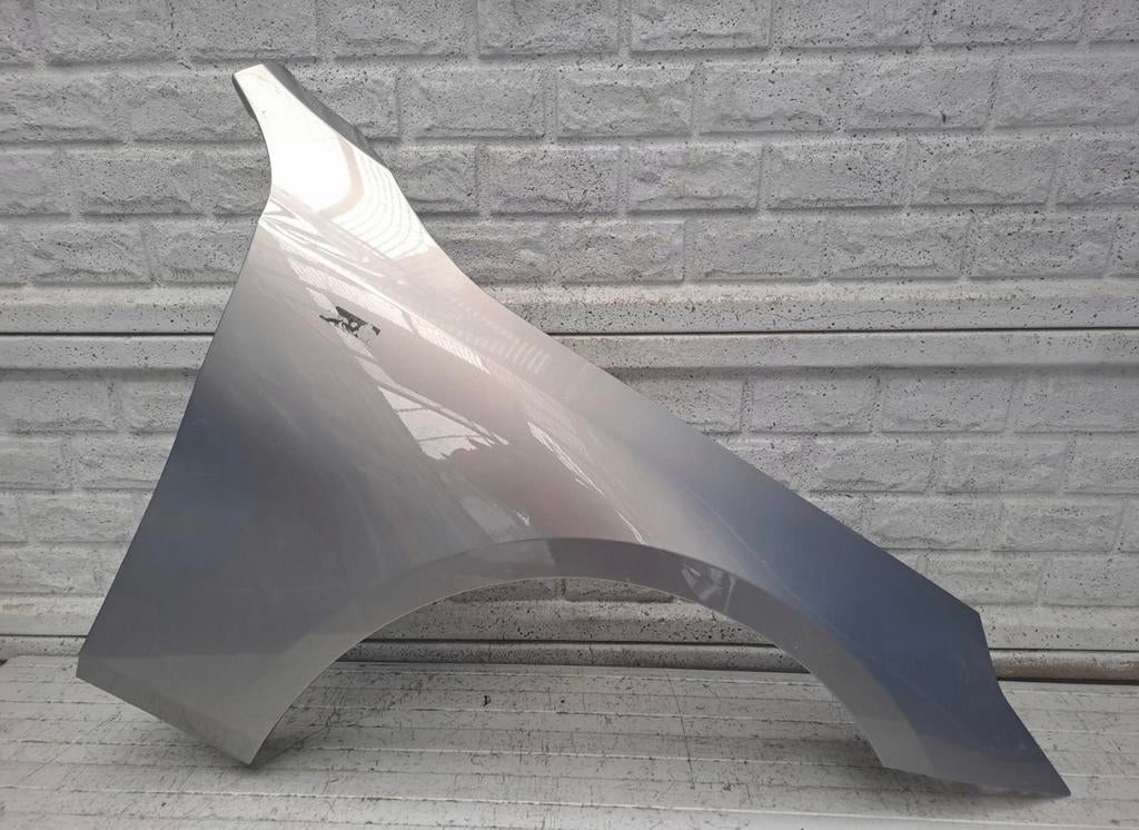 BMW 5 G60 2023+ spatbord zijscherm, Ophalen, BMW, Spatbord